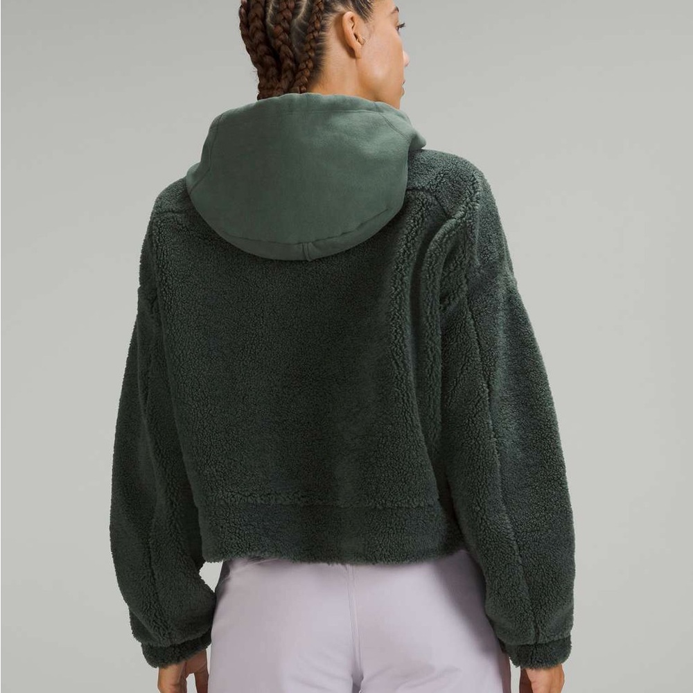 Lululemon Textured Fleece Embroidered
Logo Hoodie Smoked Spruce - Picture 3 of 9